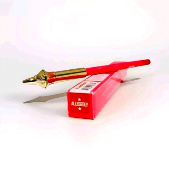 New JEFFREE STAR Allegedly Lip Liner - Picture 2 of 5